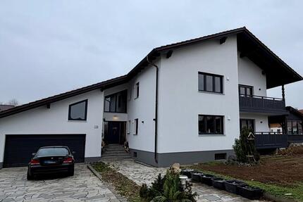 Vermiete große 5-Zimmer-Wohnung (ca. 130 m²) mit großem Balkon 5 zimmer