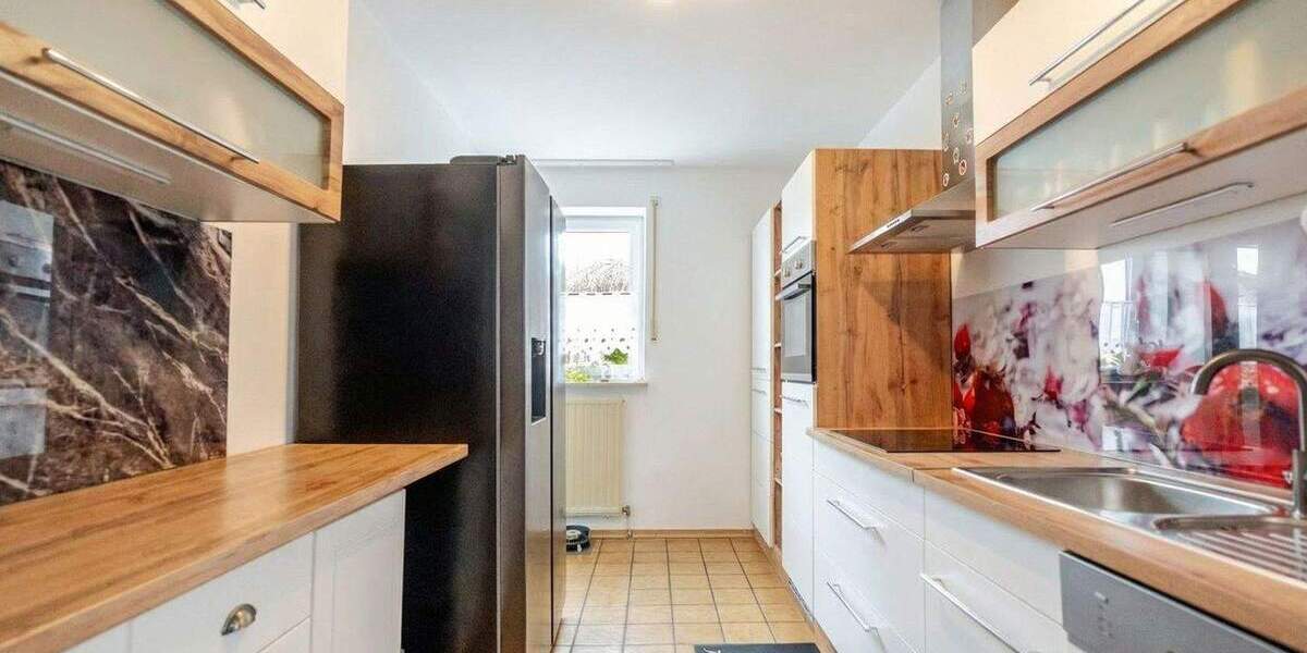 Doppelhaushälfte Straubing - 7 Zimmer, 160 m&sup2;, 1.090&euro; | Angebot:25423491