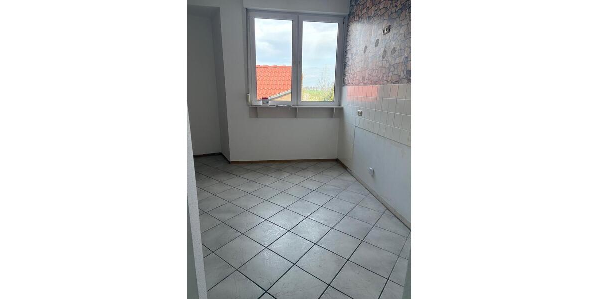 Dachgeschoßwohnung Gangelt - 2 Zimmer, 68 m&sup2;, 700&euro; | Angebot:25444000