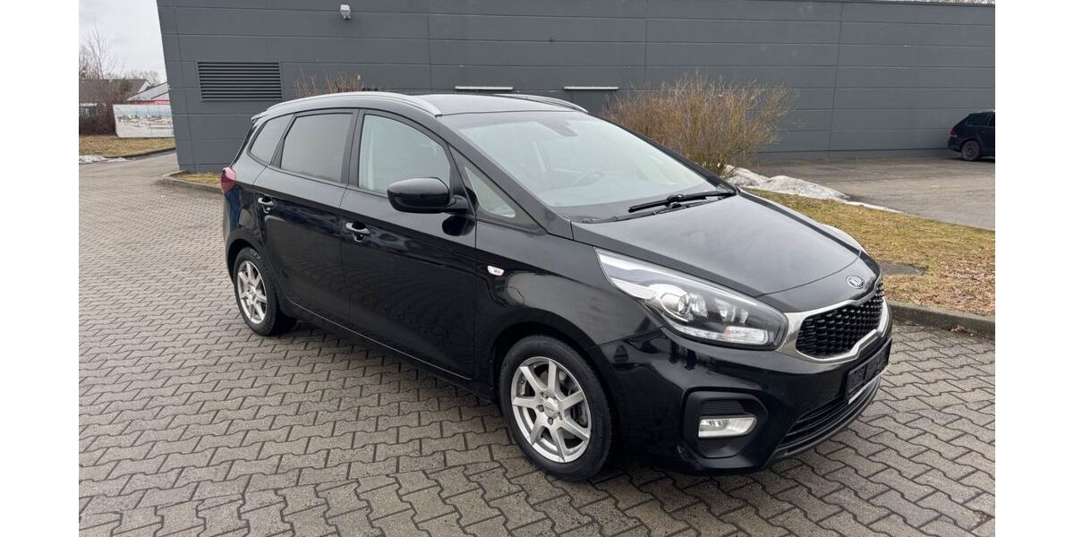 Kia Carens 111.784 km 8.900 &euro; Mittenwalde 15749