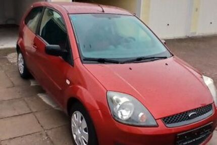 Ford Fiesta 122.000 km 650 &euro; Bad Schwartau 23611