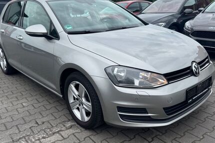 VW Golf 135.831 km 6.999 &euro; Moormerland 26802