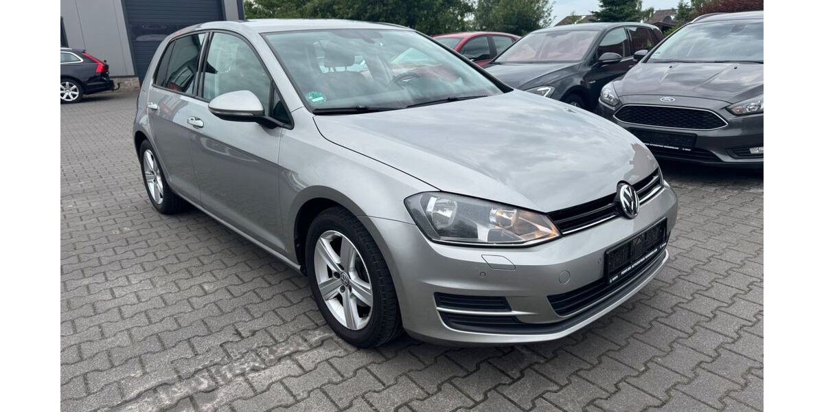 VW Golf 135.831 km 6.999 &euro; Moormerland 26802