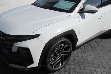 Hyundai TUCSON 3.750 km 40.280 &euro; Lachendorf 29331