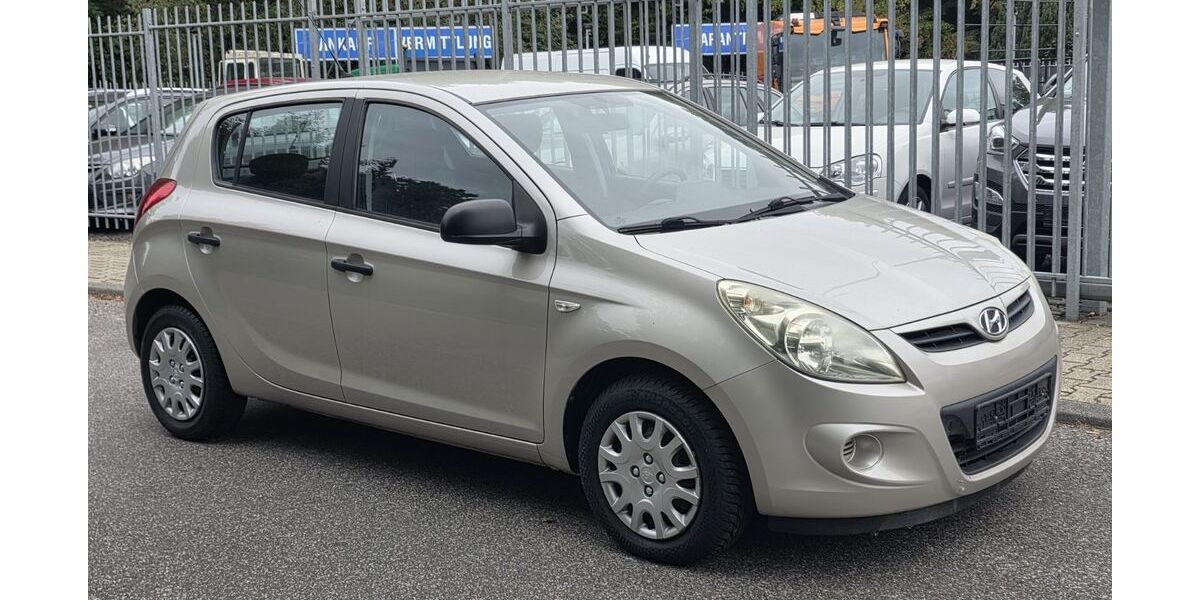 Hyundai i20 125.000 km 3.450 &euro; Niederzier 52382