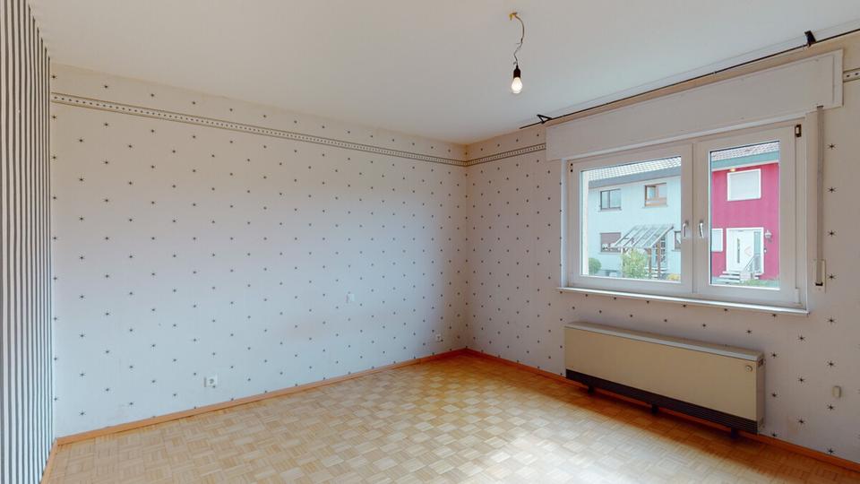 Charmante 3-Zimmer-Hochparterrewohnung mit Balkon, Garage und Gartennutzung in Au am Rhein 3 zimmer