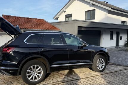 VW Touareg 179.742 km 29.500 &euro; Neckargemünd 69151