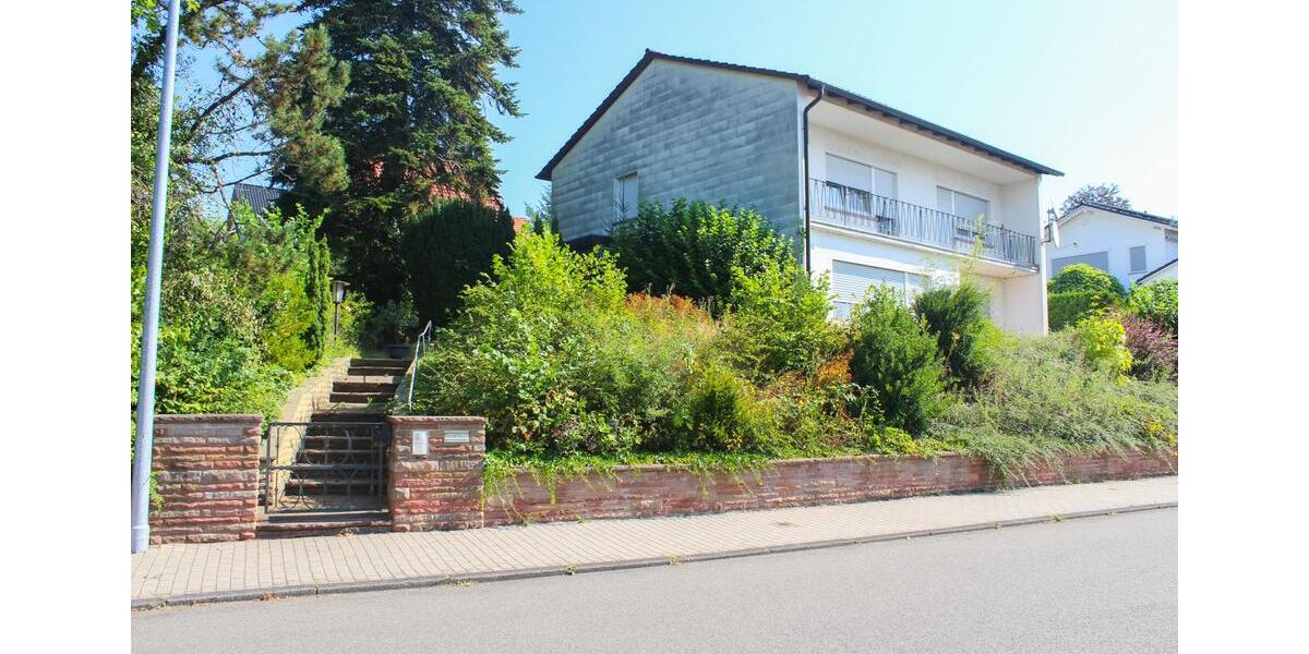 Einfamilienhaus Zweibrücken - 6 Zimmer, 171 m&sup2;, 275.000&euro; | Angebot:27197723