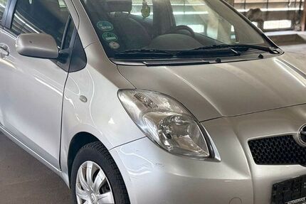 Toyota Yaris 70.000 km 4.200 &euro; Berlin 12353