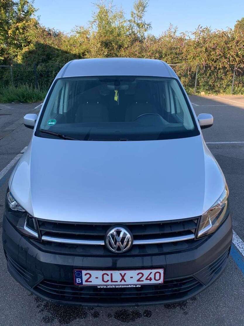 VW Caddy 180.000 km 24.500 € München 80687