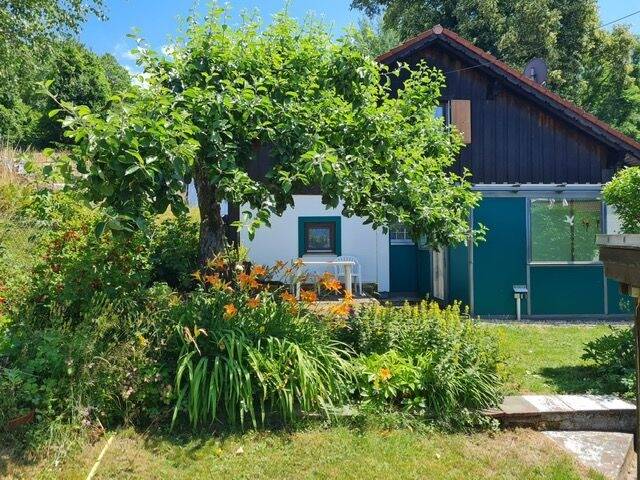 Idyllisch gelegenes kleines Haus zu vermieten 2 zimmer