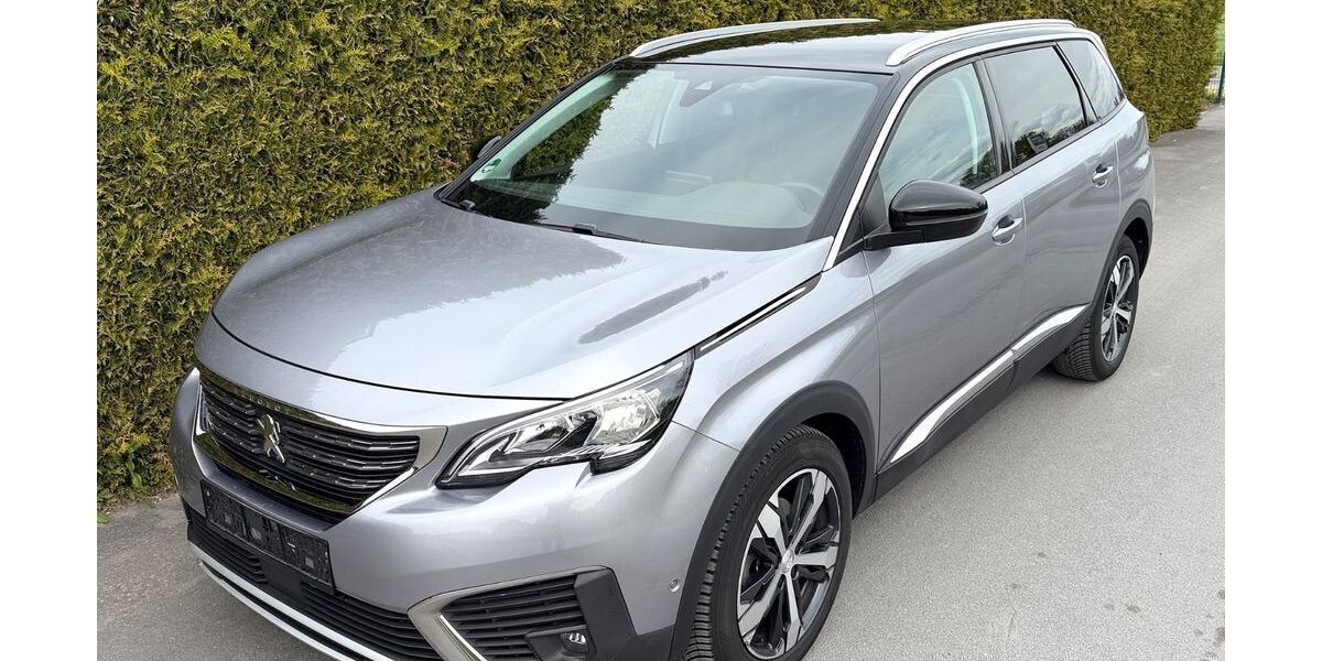 Peugeot 5008 106.000 km 14.990 &euro; Rietberg 33397