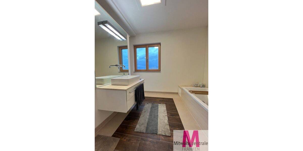 Etagenwohnung Schwabach - 3 Zimmer, 135 m&sup2;, 1.885&euro; | Angebot:26766919