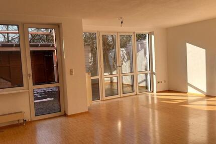 Haus Bad Neustadt an der Saale - 6 Zimmer, 153 m&sup2;, 1.300&euro; | Angebot:25103066