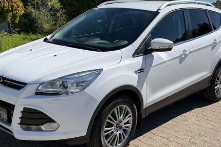 Ford Kuga 76.000 km 8.990 &euro; Eschweiler 52249