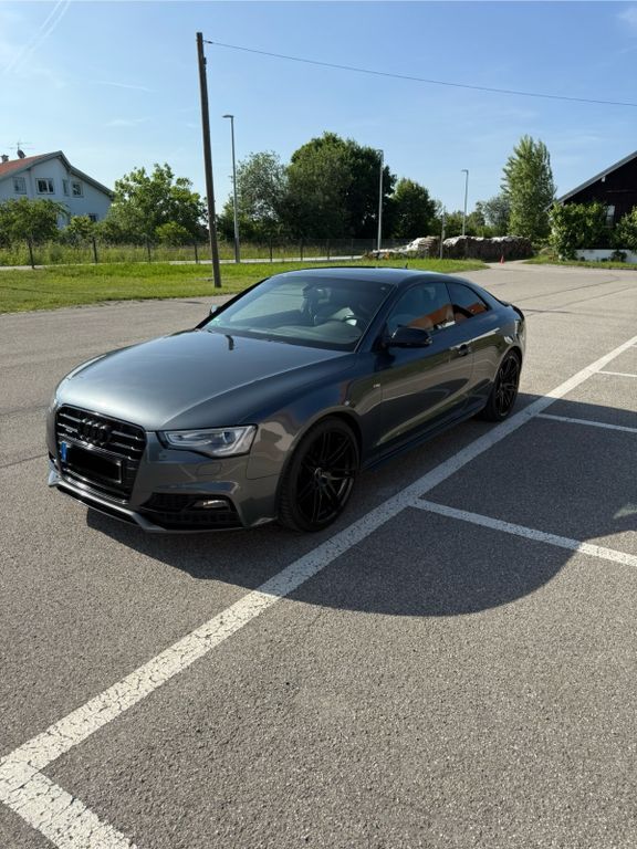 Audi A5 130.000 km 17.700 € Engelsberg 84549