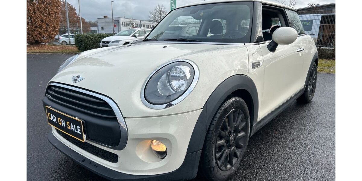 Mini ONE 102.031 km 10.599 &euro; Bad Kötzting 93444