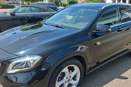 Mercedes-Benz GLA 180 56.779 km 19.799 &euro; Deizisau 73779
