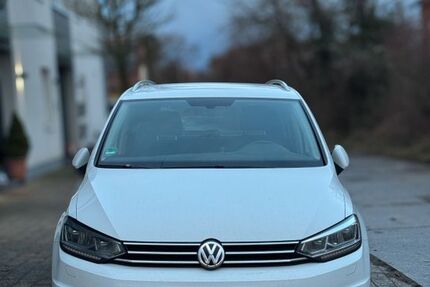 VW Touran 183.000 km 11.900 &euro; Offenbach an der Queich 76877