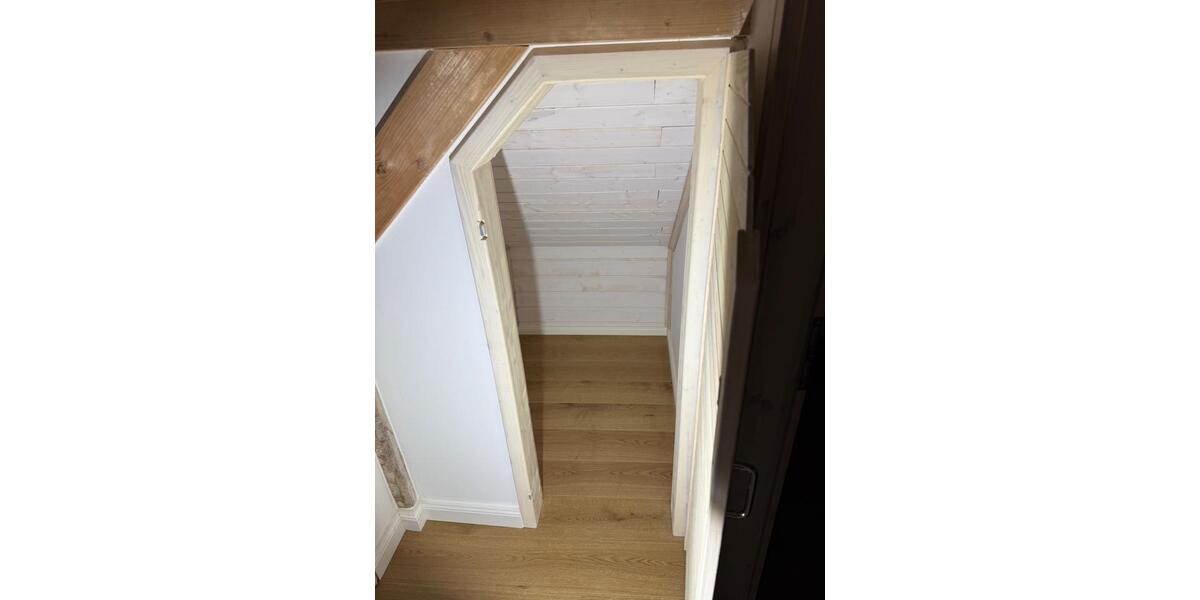 Erstbezug nach Kernsanierung zu vermieten 6 zimmer