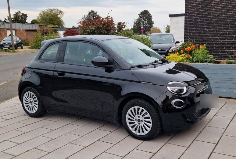 Fiat 500e 21.500 km 12.000 &euro; Rommerskirchen 41569