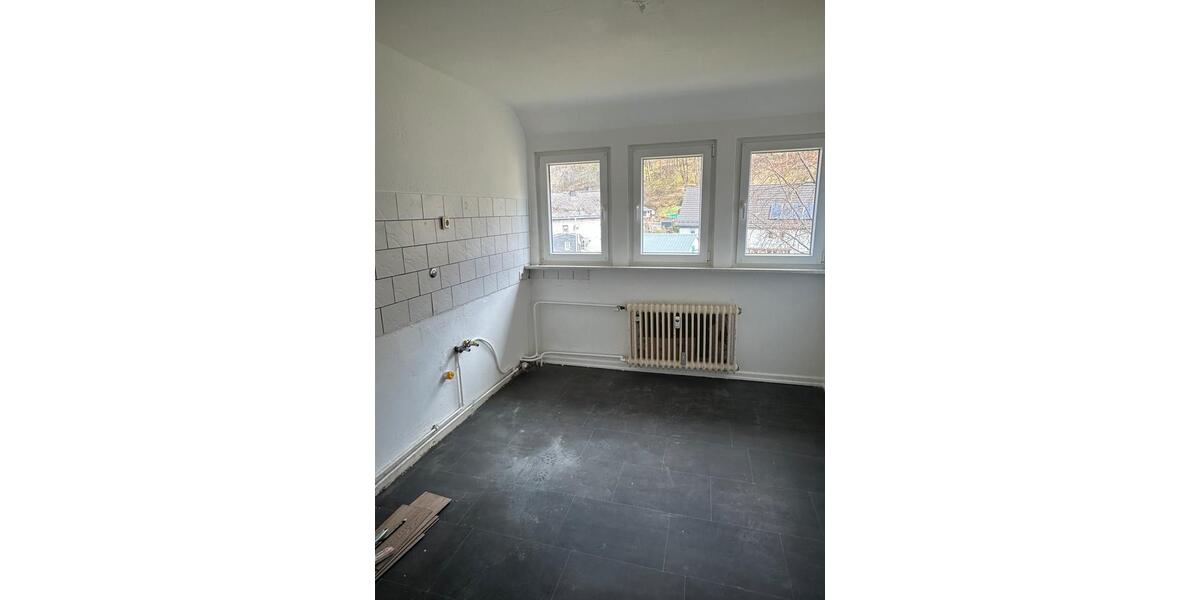 Dachgeschoßwohnung Siegen - 3 Zimmer, 61 m&sup2;, 550&euro; | Angebot:26248862