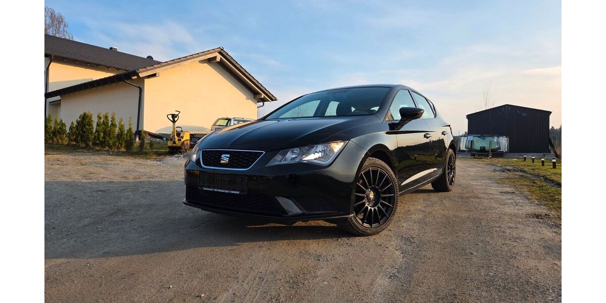 Seat Leon 122.773 km 8.000 &euro; Eging am See 94535