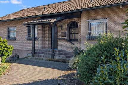 Haus Bergneustadt - 5 Zimmer, 258 m&sup2;, 495.000&euro; | Angebot:26169109