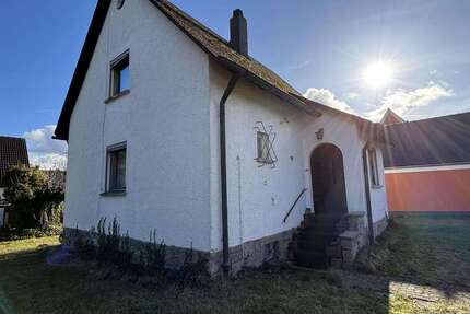 Haus Wernberg-Köblitz Köblitz - 4 Zimmer, 65 m&sup2;, 149.000&euro; | Angebot:25823923