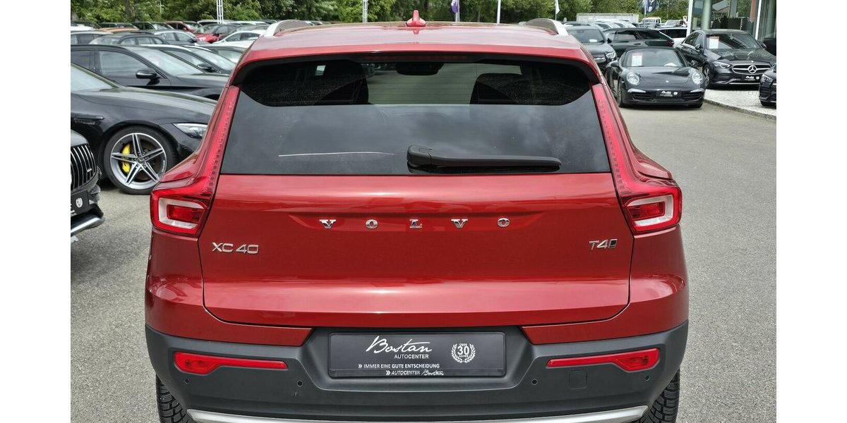 Volvo XC40 T4 MOMENTUM AWD/KLIMA/LEDER/ PRO-PAKET/LED 52.808 km 26.900 &euro; Villingen-Schwenningen 78054