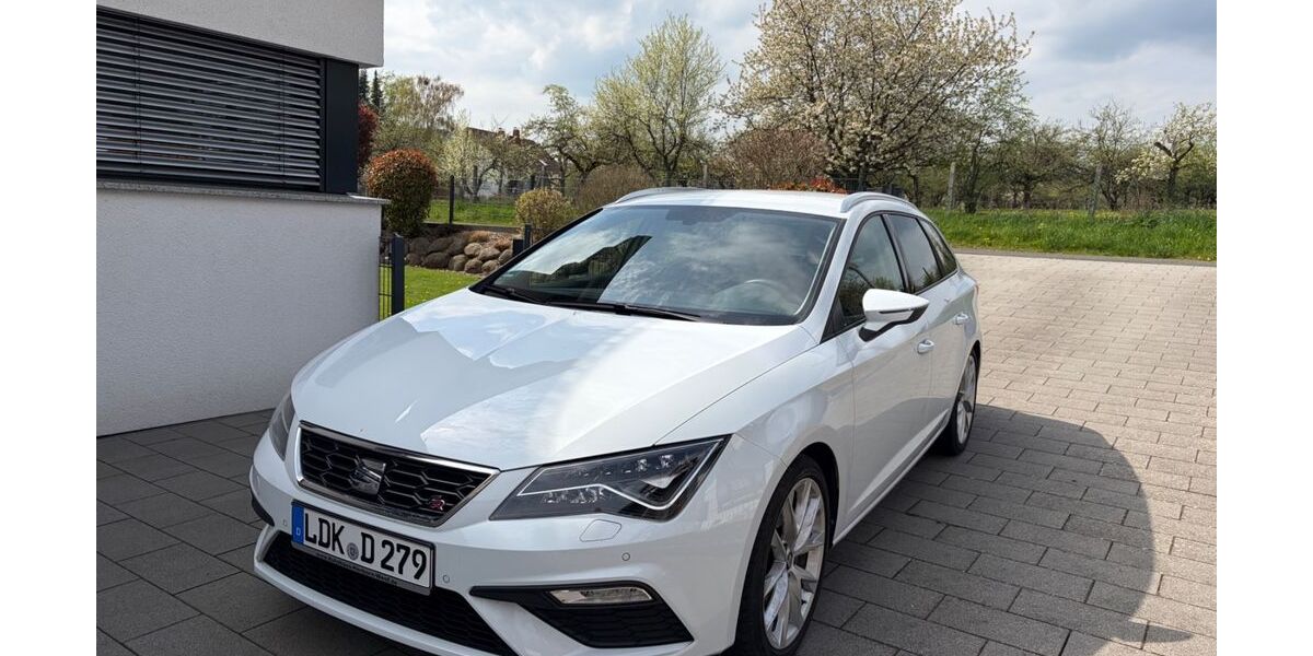 Seat Leon 35.500 km 16.300 &euro; Herborn 35745