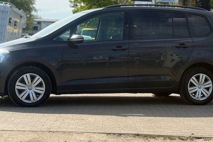 VW Touran 140.000 km 12.900 &euro; Hannover 30179