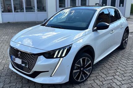 Peugeot e-208 32.550 km 17.490 &euro; Lambrecht 67466