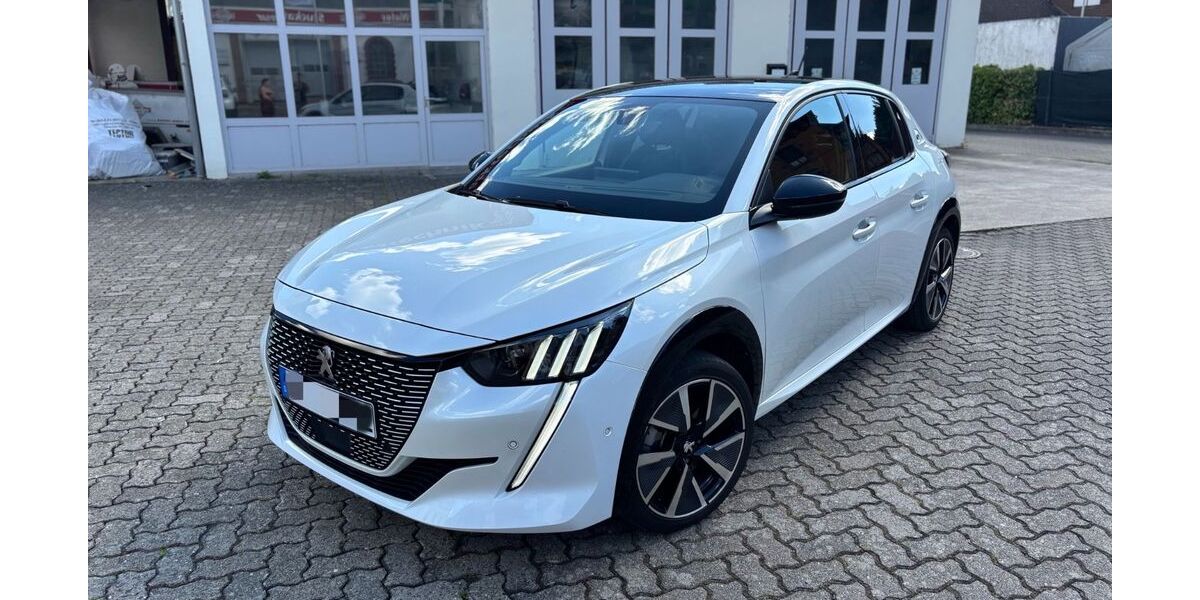 Peugeot e-208 32.550 km 17.490 &euro; Lambrecht 67466