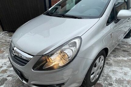 Opel Corsa 144.000 km 2.799 &euro; Mühlenbecker Land OT Schildow 16552