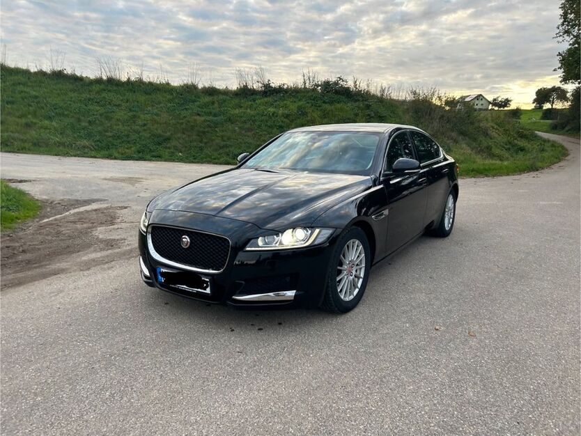 Jaguar XF 199.999 km 10.800 € Abstatt 74232