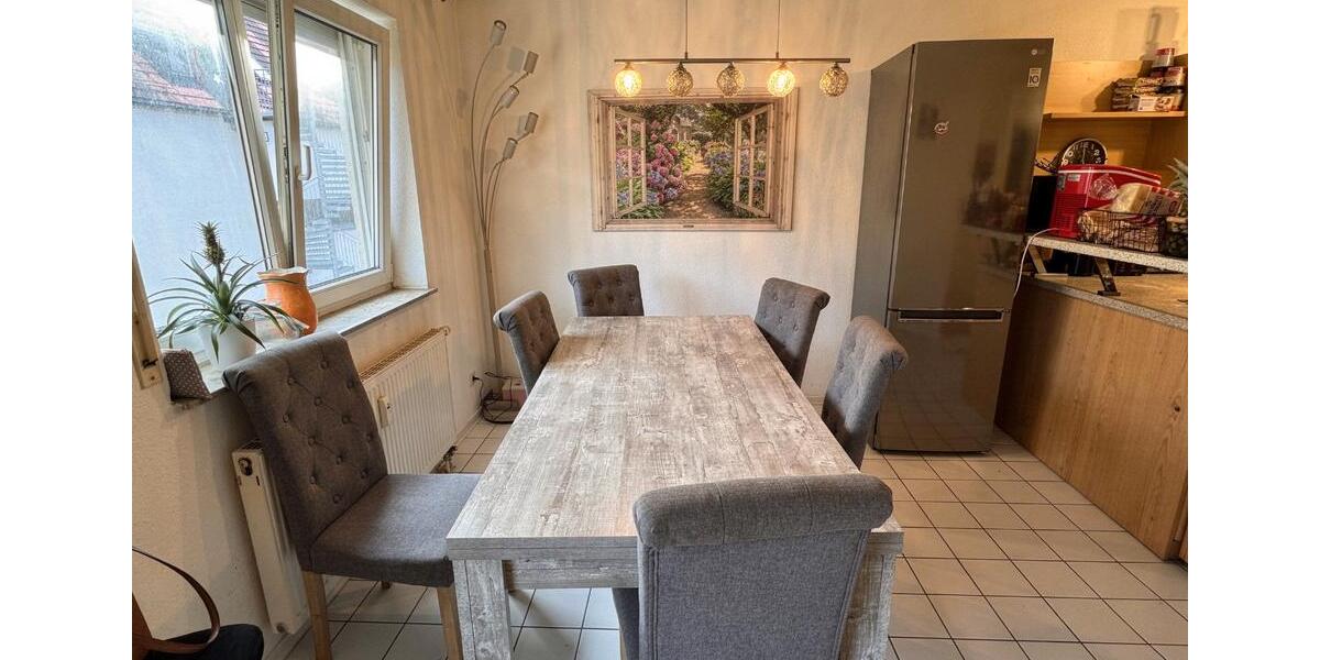 Etagenwohnung Bad Urach - 3 Zimmer, 88 m&sup2;, 970&euro; | Angebot:25964639