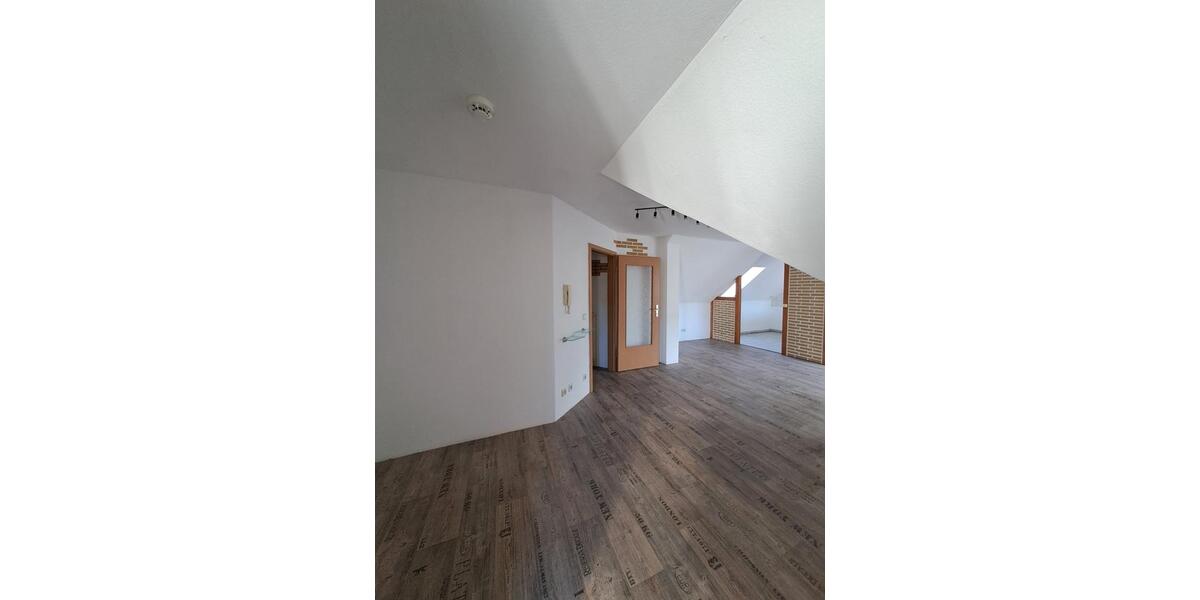 Dachgeschoßwohnung Rathenow - 2 Zimmer, 61 m&sup2;, 480&euro; | Angebot:25474204