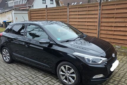 Hyundai i20 177.000 km 6.400 &euro; Ennigerloh 59320