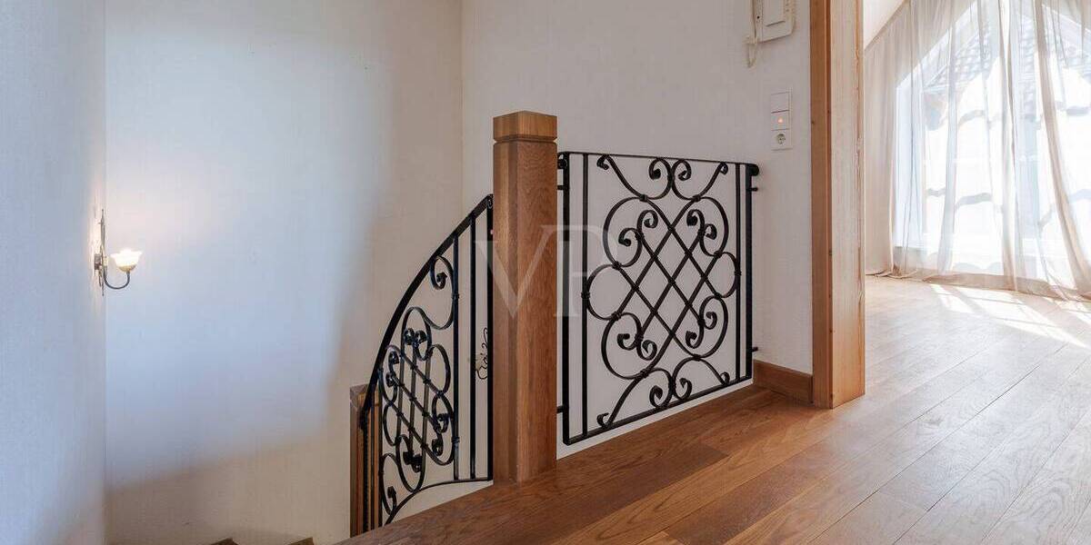 Einfamilienhaus Wehrheim - 8 Zimmer, 227 m&sup2;, 995.000&euro; | Angebot:25742958