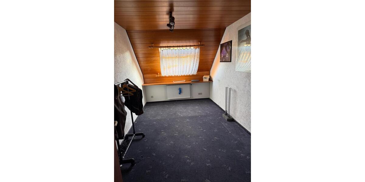 Einfamilienhaus Wadgassen - 11 Zimmer, 270 m&sup2;, 349.000&euro; | Angebot:25323564
