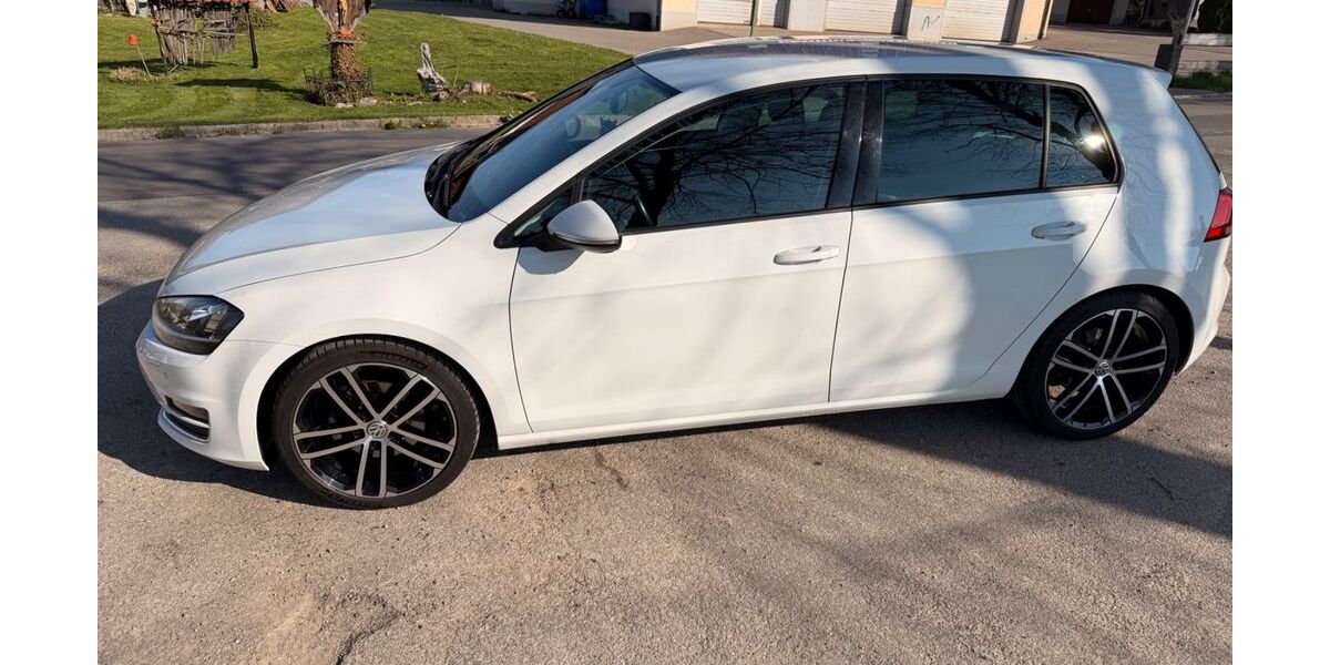 VW Golf 143.000 km 12.500 &euro; Altusried 87452