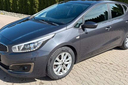 Kia ceed / Ceed 122.000 km 9.390 &euro; Ansbach 91522