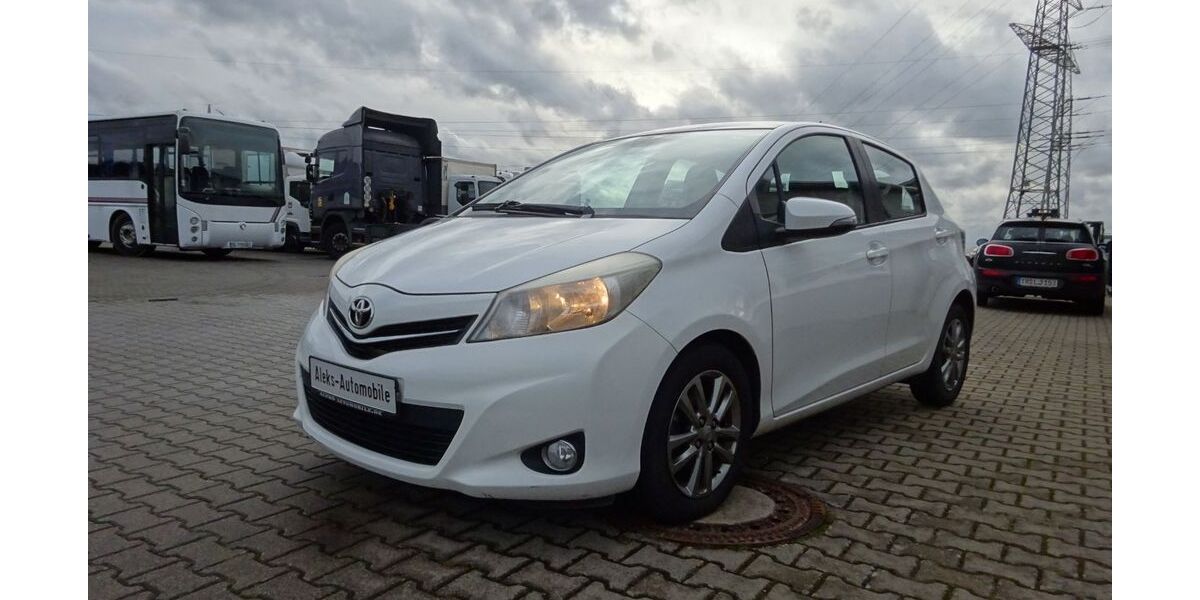 Toyota Yaris 184.000 km 5.890 &euro; Trierweiler Industriegebiet 54311