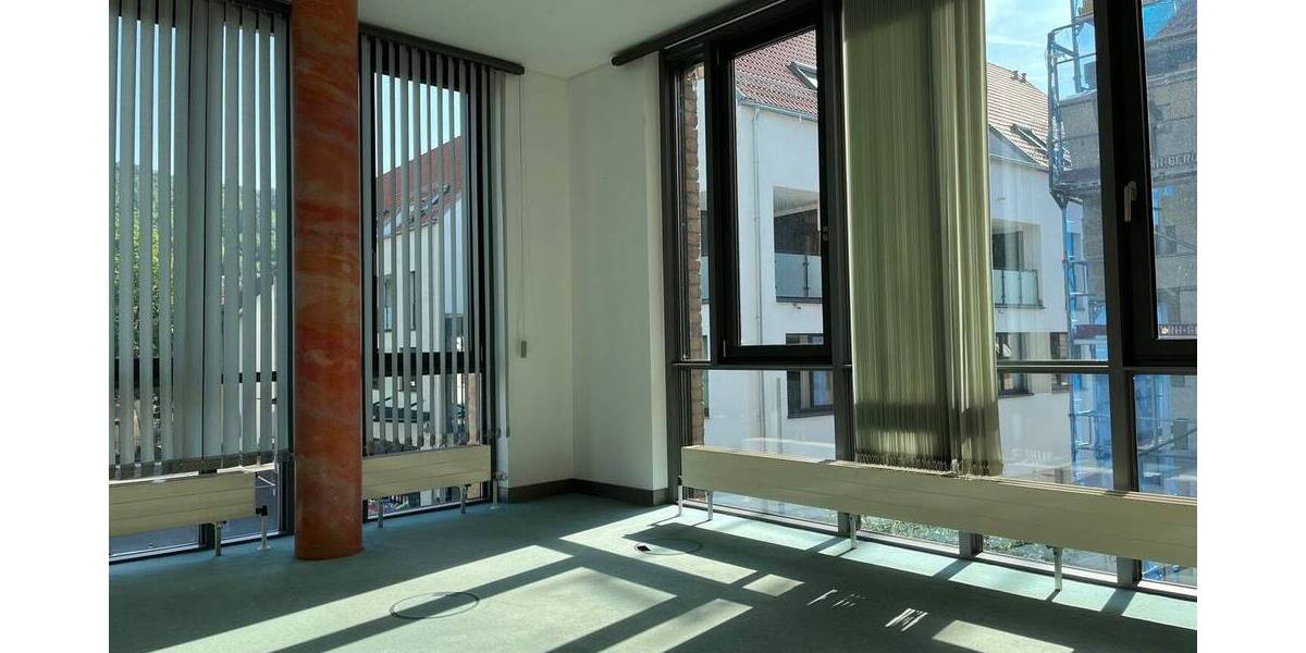 Gewerbeobjekt Künzelsau - 5 Zimmer, 197 m&sup2;, 1.576&euro; | Angebot:25701368