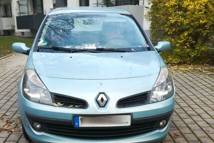 Renault Clio 247.000 km 1.200 &euro; Wiesbaden 65205