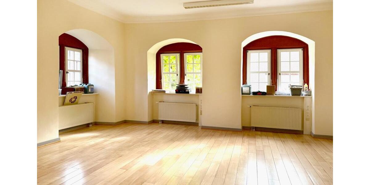 Charmante Gewerberäume im Stadtschloss Klingenberg zimmer