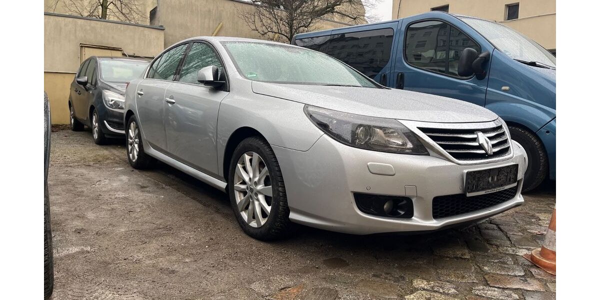 Renault Latitude 211.405 km 3.499 &euro; Berlin 13359