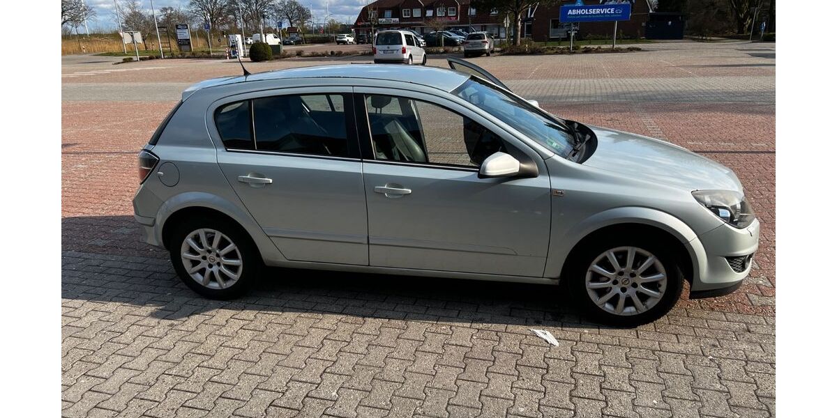 Opel Astra 157.800 km 2.500 &euro; Südbrookmerland 26624