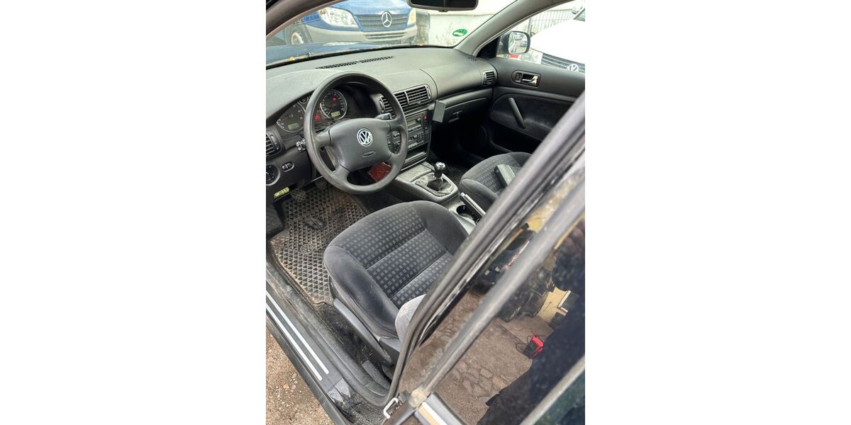 VW Passat 175.615 km 1.300 € Arnstadt 99310